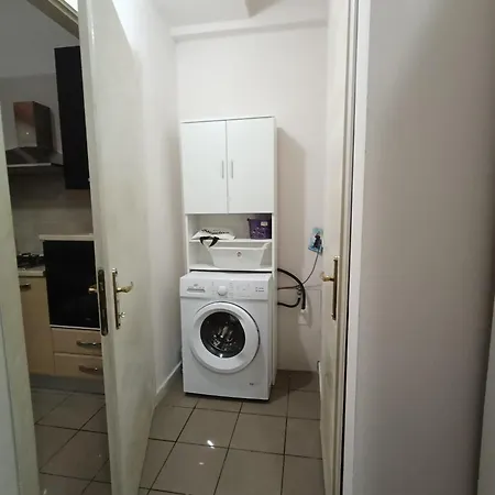 Apartamento Deliziosa House - *